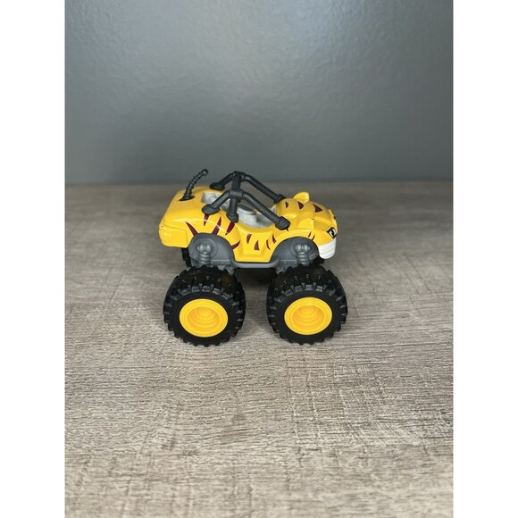 Blaze & The Monster Machines Toy Monster Truck Stripes Yellow - Picture 5 of 8